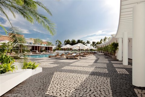 Condominio en venta en Miami, Florida, 3 dormitorios, 158.68 m2 № 1779545 - foto 16