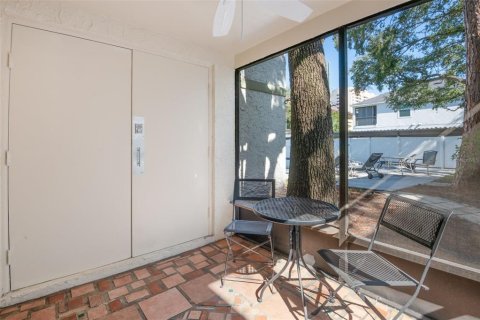 Condo in Riverview, Florida, 2 bedrooms  № 1910644 - photo 23
