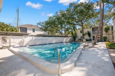 Condo in Riverview, Florida, 2 bedrooms  № 1910644 - photo 18