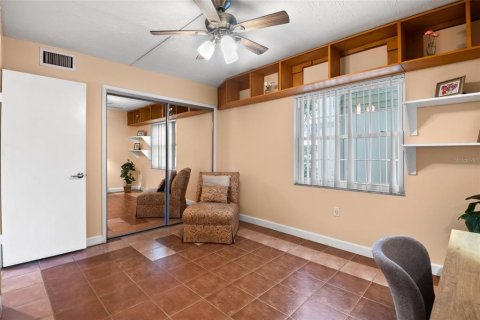 Condo in Riverview, Florida, 2 bedrooms  № 1910644 - photo 20