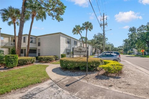 Condo in Riverview, Florida, 2 bedrooms  № 1910644 - photo 1