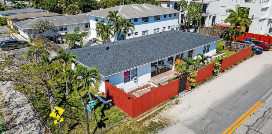 Propiedad comercial en Fort Lauderdale, Florida 170.57 m2 № 2146249