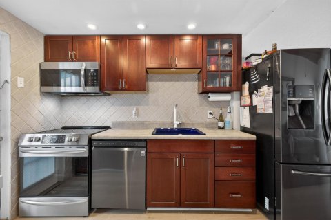 Propiedad comercial en venta en Fort Lauderdale, Florida, 170.57 m2 № 2146249 - foto 6