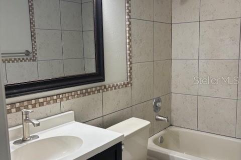 Снять в аренду виллу или дом в Тарпон-Спрингс, Флорида 2 спальни, 117.99м2, № 2094221 - фото 17