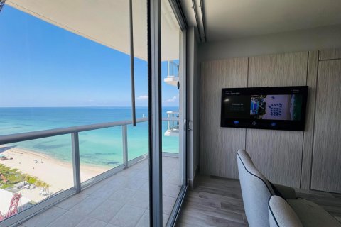 Condo in Sunny Isles Beach, Florida, 1 bedroom № 2183441 - photo 22