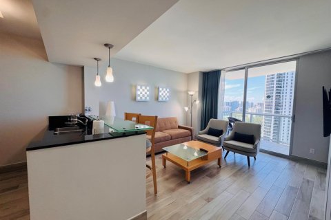 Condo in Sunny Isles Beach, Florida, 1 bedroom № 2183441 - photo 9
