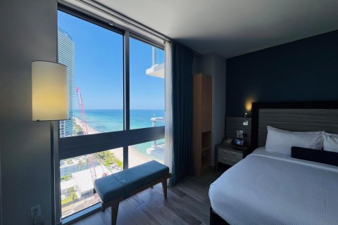 Condo in Sunny Isles Beach, Florida, 1 bedroom № 2183441 - photo 8