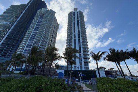 Condo in Sunny Isles Beach, Florida, 1 bedroom  № 2183441
