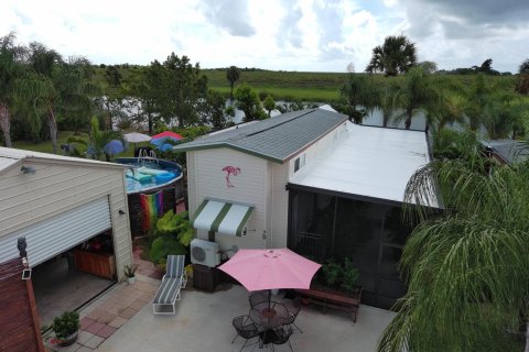 Copropriété à vendre à Okeechobee, Floride: 2 chambres, 40.13 m2 № 2288922 - photo 11