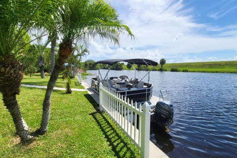 Copropriété à vendre à Okeechobee, Floride: 2 chambres, 40.13 m2 № 2288922 - photo 3