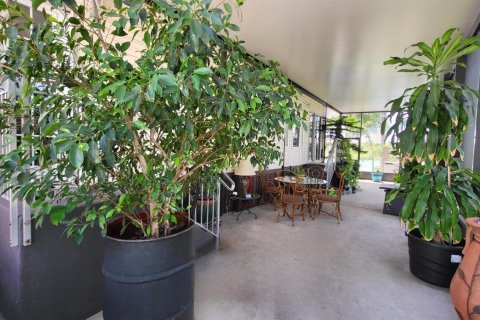 Copropriété à vendre à Okeechobee, Floride: 2 chambres, 40.13 m2 № 2288922 - photo 15