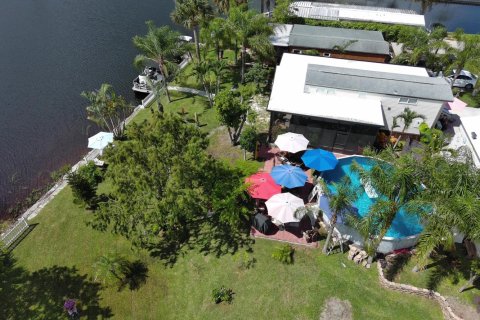Copropriété à vendre à Okeechobee, Floride: 2 chambres, 40.13 m2 № 2288922 - photo 5
