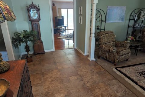 Casa en venta en Tampa, Florida, 4 dormitorios, 230.03 m2 № 1820704 - foto 8