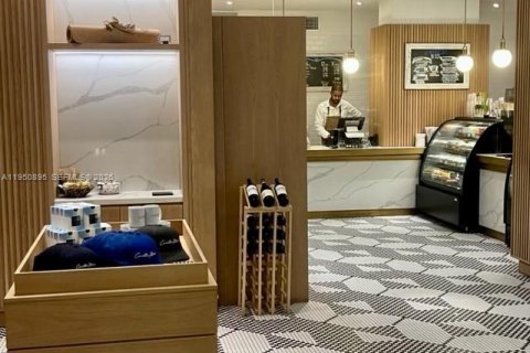 Condominio en alquiler en Miami Beach, Florida, 2 dormitorios, 96.15 m2 № 2006378 - foto 19