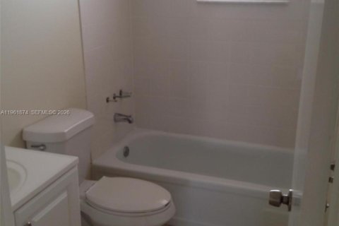 Condominio en alquiler en Plantation, Florida, 2 dormitorios, 100.33 m2 № 2024663 - foto 10