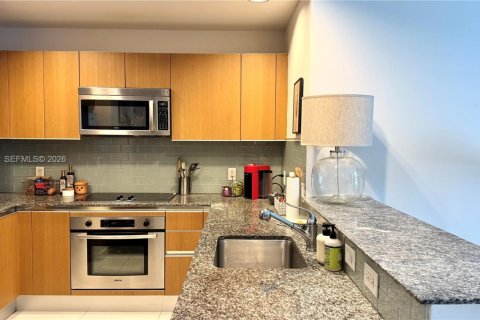 Condo in Miami, Florida  № 2029644 - photo 6