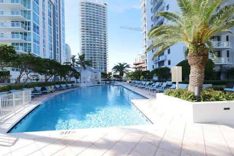 Condo in Miami, Florida  № 2029644 - photo 12