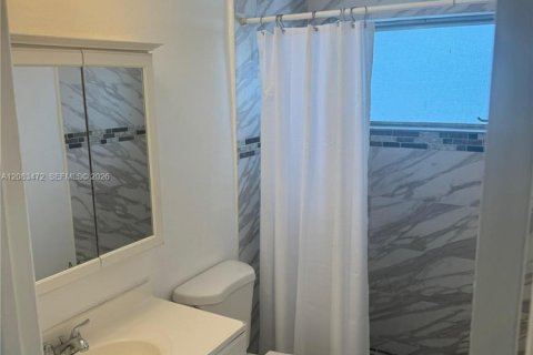 Copropriété à louer à Hollywood, Floride: 1 chambre, 69.68 m2 № 2353641 - photo 5