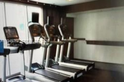 Condominio en alquiler en Miami, Florida, 1 dormitorio, 47.1 m2 № 2003443 - foto 22