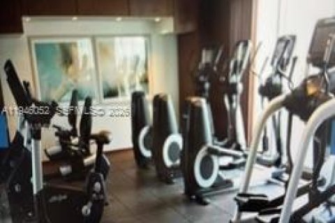 Condominio en alquiler en Miami, Florida, 1 dormitorio, 47.1 m2 № 2003443 - foto 21