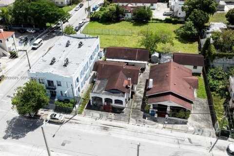 Terrain à Miami, Floride № 2085925