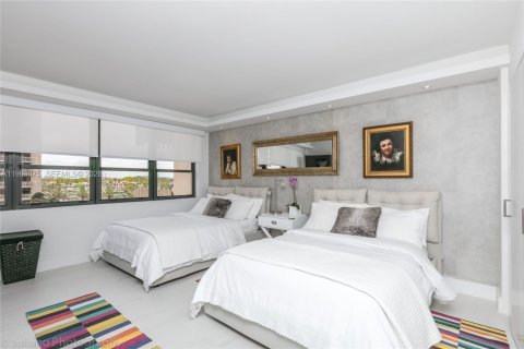 Снять в аренду кондоминиум в Майами, Флорида 3 спальни, 222.78м2, № 2024235 - фото 27