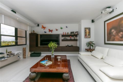 Снять в аренду кондоминиум в Майами, Флорида 3 спальни, 222.78м2, № 2024235 - фото 14