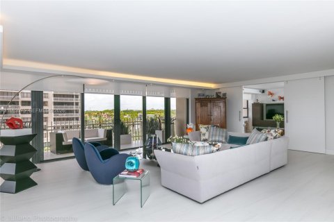 Снять в аренду кондоминиум в Майами, Флорида 3 спальни, 222.78м2, № 2024235 - фото 10