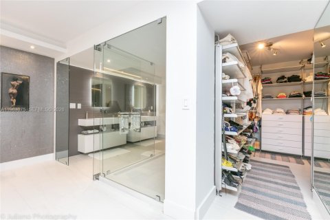 Снять в аренду кондоминиум в Майами, Флорида 3 спальни, 222.78м2, № 2024235 - фото 21