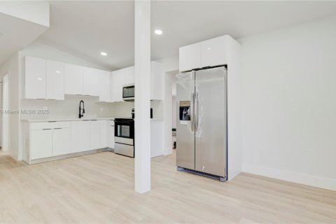 Casa en venta en Fort Lauderdale, Florida, 3 dormitorios, 102.56 m2 № 1850373 - foto 27