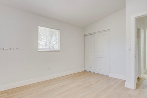 Casa en venta en Fort Lauderdale, Florida, 3 dormitorios, 102.56 m2 № 1850373 - foto 17