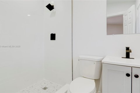 Casa en venta en Fort Lauderdale, Florida, 3 dormitorios, 102.56 m2 № 1850373 - foto 12