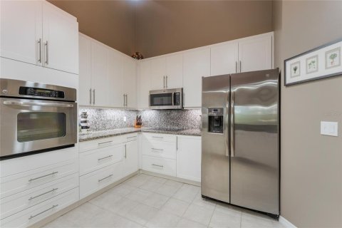 House in Ormond Beach, Florida 3 bedrooms, 197.79 sq.m. № 1777502 - photo 16