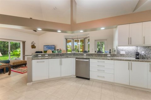 House in Ormond Beach, Florida 3 bedrooms, 197.79 sq.m. № 1777502 - photo 15
