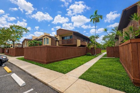 Кондоминиум с 2 спальнями в Майами, Флорида № 2007431