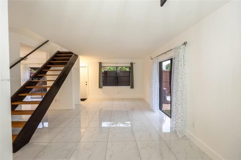 Купить кондоминиум в Майами, Флорида 2 спальни, 132.85м2, № 2007431 - фото 9