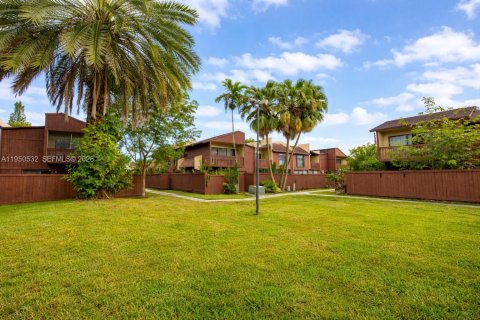 Купить кондоминиум в Майами, Флорида 2 спальни, 132.85м2, № 2007431 - фото 2