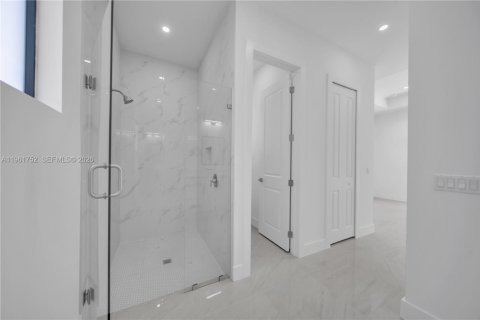 Villa ou maison à vendre à Lehigh Acres, Floride: 3 chambres, 152.64 m2 № 2024523 - photo 18