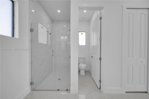 Villa ou maison à vendre à Lehigh Acres, Floride: 3 chambres, 152.64 m2 № 2024523 - photo 19