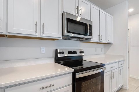 Casa en venta en Kissimmee, Florida, 4 dormitorios, 194.26 m2 № 1842218 - foto 8