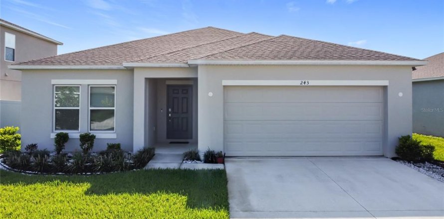 Casa en Kissimmee, Florida 4 dormitorios, 194.26 m2 № 1842218