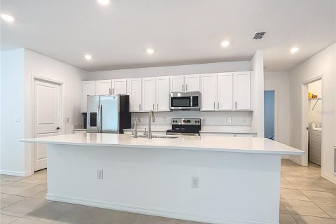 Casa en venta en Kissimmee, Florida, 4 dormitorios, 194.26 m2 № 1842218 - foto 4