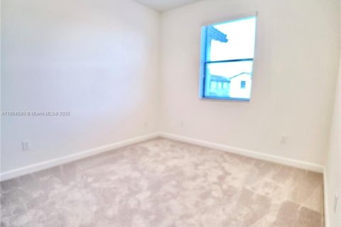 Touwnhouse à louer à Pembroke Pines, Floride: 3 chambres, 140 m2 № 1956441 - photo 11