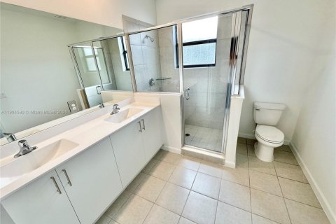 Touwnhouse à louer à Pembroke Pines, Floride: 3 chambres, 140 m2 № 1956441 - photo 9