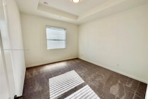 Touwnhouse à louer à Pembroke Pines, Floride: 3 chambres, 140 m2 № 1956441 - photo 8