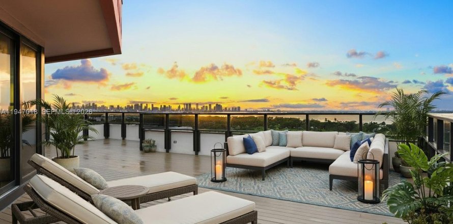 Condo in Miami Beach, Florida, 5 bedrooms № 2009375