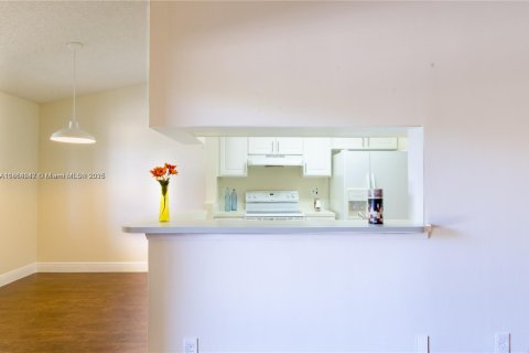 Copropriété à vendre à Coral Springs, Floride: 2 chambres, 78.97 m2 № 1957822 - photo 7