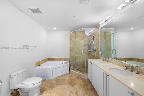 Купить кондоминиум в Авентура, Флорида 2 спальни, 124.77м2, № 1708581 - фото 13