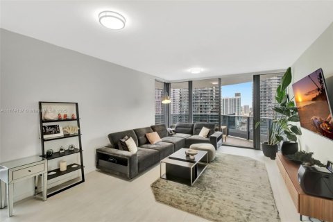 Condominio en venta en Miami, Florida, 2 dormitorios, 134.34 m2 № 2034470 - foto 4