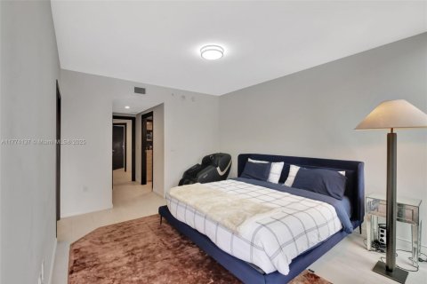 Condominio en venta en Miami, Florida, 2 dormitorios, 134.34 m2 № 2034470 - foto 16